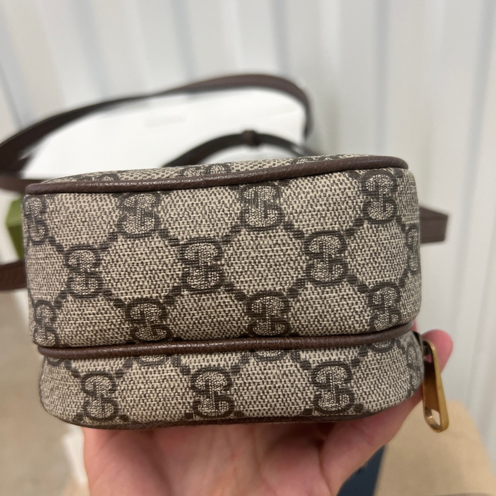 Gucci Brown and Beige GG Pattern Neo Vintage Crossbody Bag - Picture 4 of 6